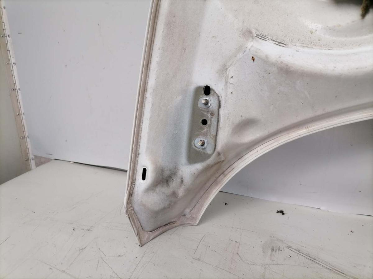 Ford Fiesta 2AJ original Motorhaube Frost Wei&szlig; Bj.2011